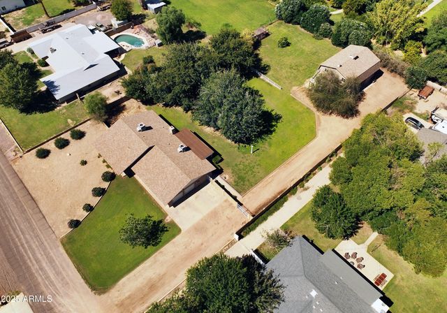 5338 W LA MIRADA Drive, Laveen, AZ 85339