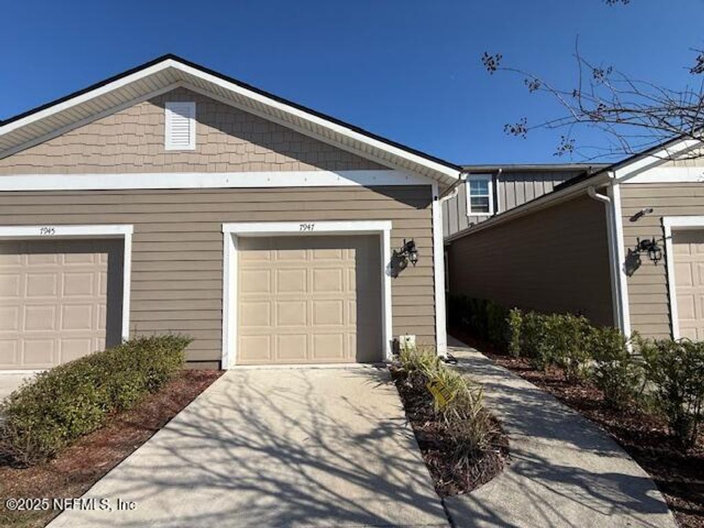 7947 ECHO SPRINGS Road, Jacksonville, FL 32256