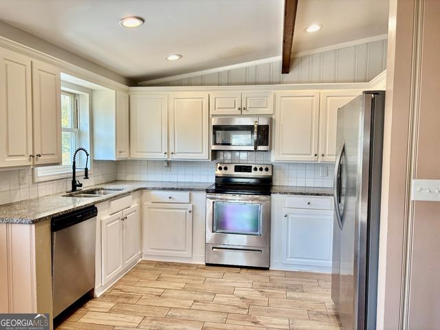 119 Robertson Road, Lagrange, GA 30241