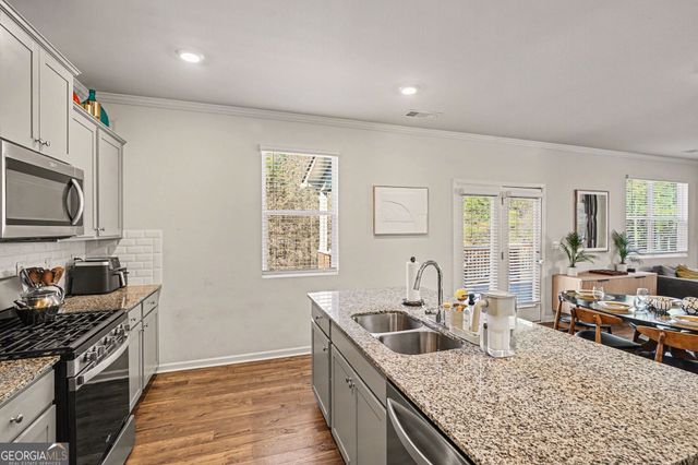 7576 Jennadee Drive, Fairburn, GA 30213