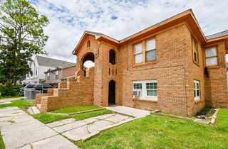 5049 Jefferson Street B, Houston, TX 77023