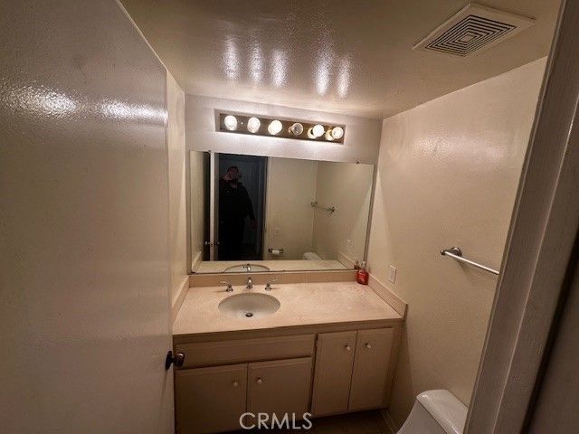 5519 S La Cienega, Los Angeles, CA 90056