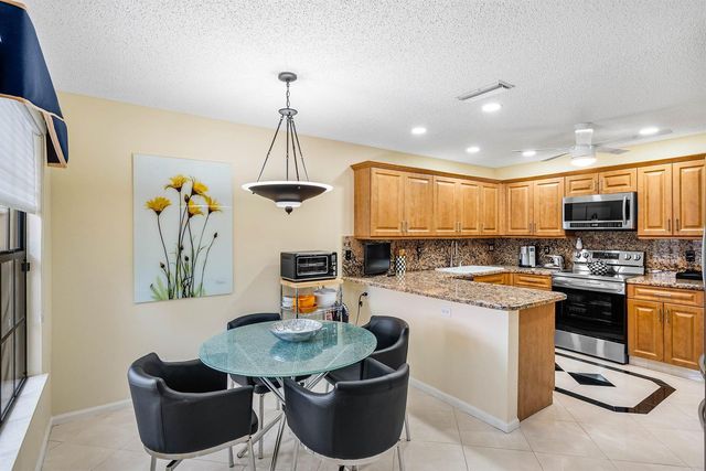 6765 Montego Bay Boulevard D, Boca Raton, FL 33433