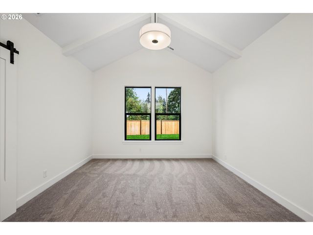89 CHURCHVIEW Dr, Eugene, OR 97408