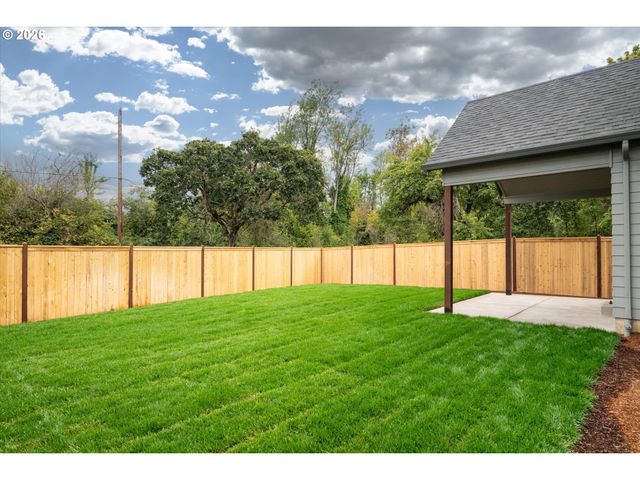 89 CHURCHVIEW Dr, Eugene, OR 97408