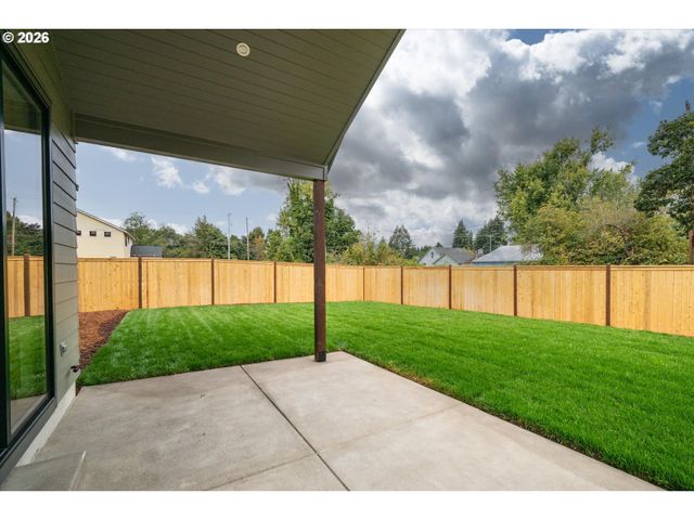 89 CHURCHVIEW Dr, Eugene, OR 97408