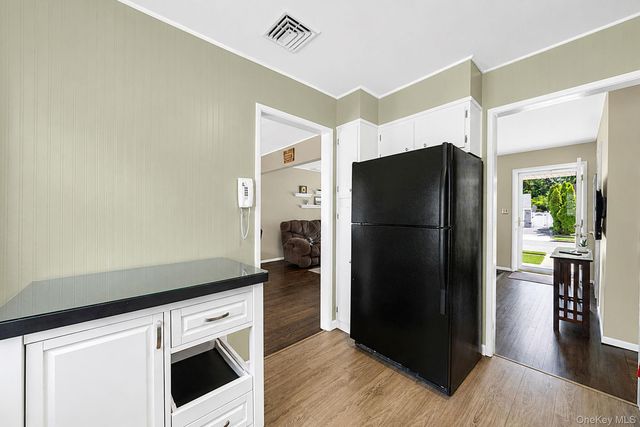 200 Whelan Place, Seaford, NY 11783