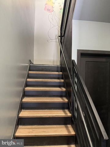 1607 RIDGE AVE, Philadelphia, PA 19130