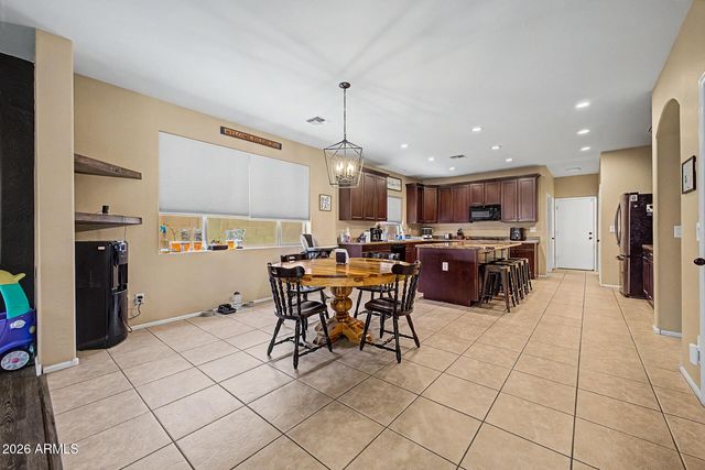 28929 N Calcite Way, San Tan Valley, AZ 85143
