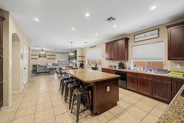 28929 N Calcite Way, San Tan Valley, AZ 85143