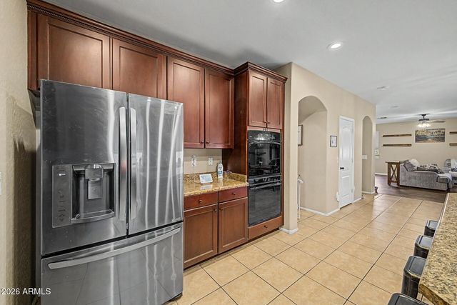 28929 N Calcite Way, San Tan Valley, AZ 85143