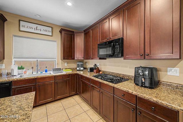 28929 N Calcite Way, San Tan Valley, AZ 85143