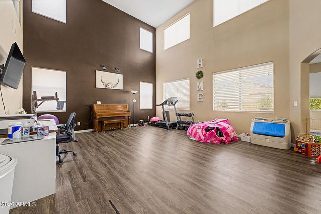 28929 N Calcite Way, San Tan Valley, AZ 85143