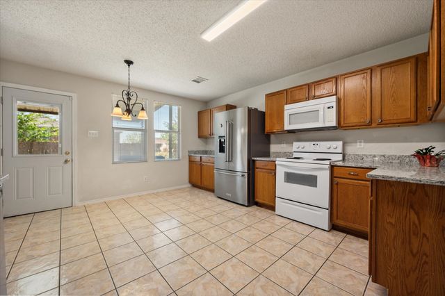 2139 Hacienda Court, Grand Prairie, TX 75052