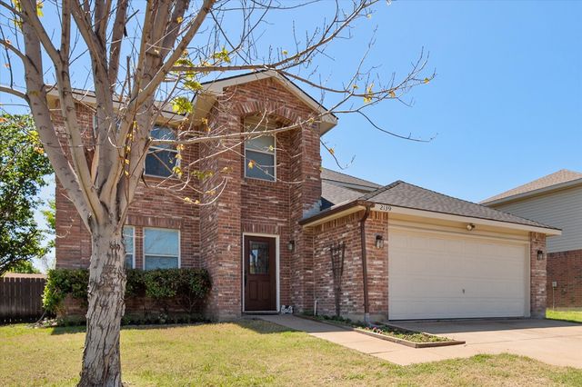2139 Hacienda Court, Grand Prairie, TX 75052