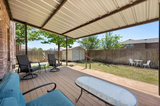 2139 Hacienda Court, Grand Prairie, TX 75052