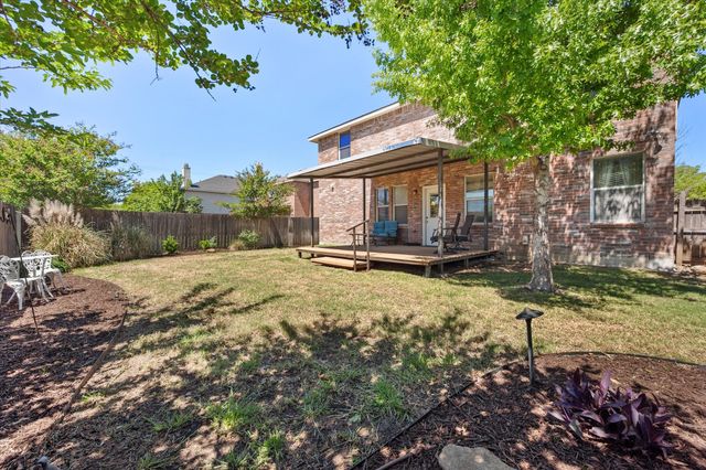 2139 Hacienda Court, Grand Prairie, TX 75052