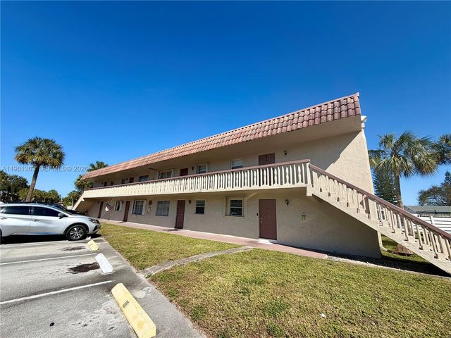 3777 NW 78th Ave 14D, Davie, FL 33024