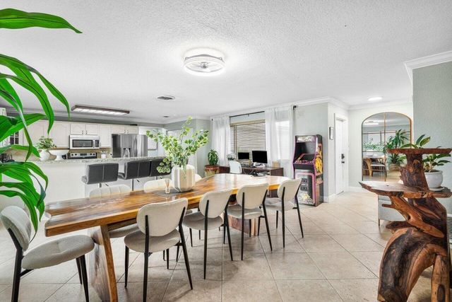 401 SE 14th Avenue, Pompano Beach, FL 33060