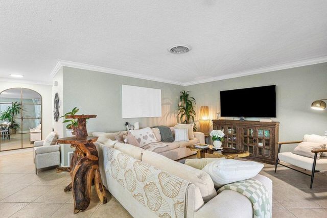 401 SE 14th Avenue, Pompano Beach, FL 33060