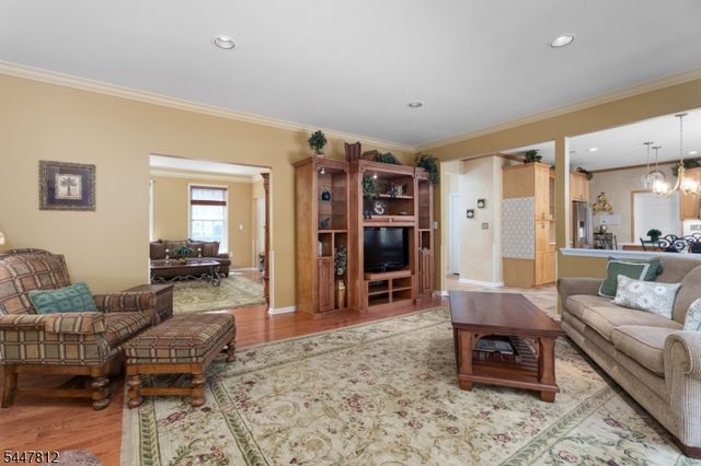 4 Muirhead Ct, Montgomery Twp., NJ 08502