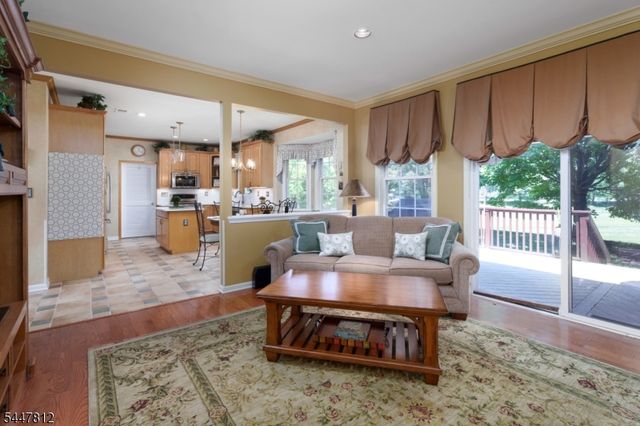 4 Muirhead Ct, Montgomery Twp., NJ 08502