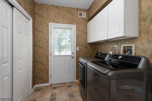 4 Muirhead Ct, Montgomery Twp., NJ 08502