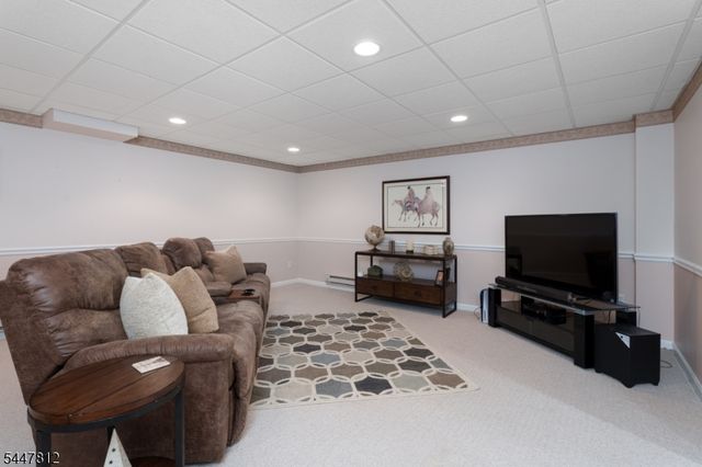 4 Muirhead Ct, Montgomery Twp., NJ 08502