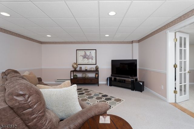 4 Muirhead Ct, Montgomery Twp., NJ 08502