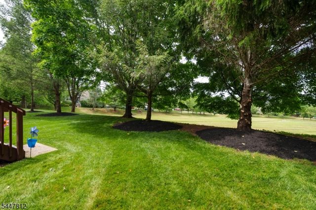 4 Muirhead Ct, Montgomery Twp., NJ 08502