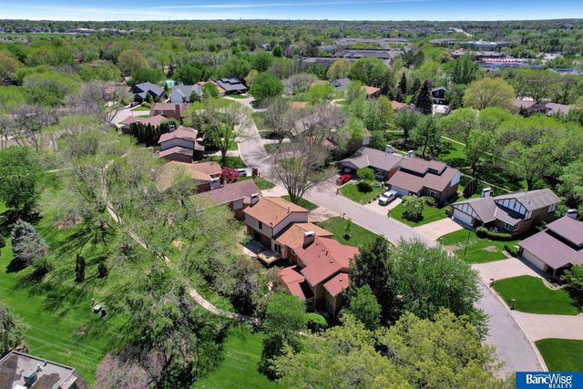 2306 S 72nd Street, Lincoln, NE 68506