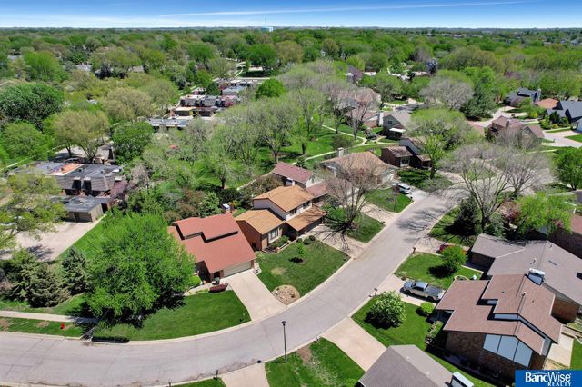 2306 S 72nd Street, Lincoln, NE 68506