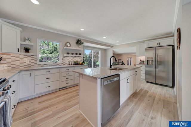 2306 S 72nd Street, Lincoln, NE 68506