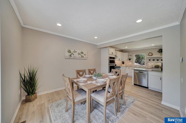 2306 S 72nd Street, Lincoln, NE 68506