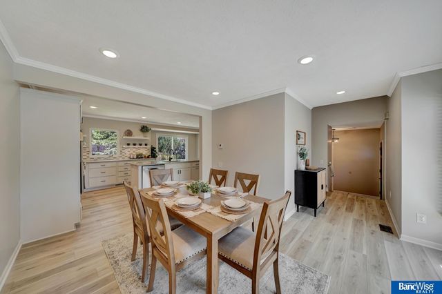 2306 S 72nd Street, Lincoln, NE 68506