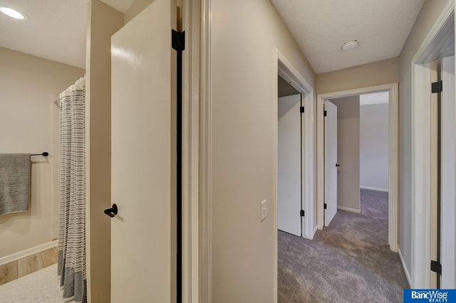 2306 S 72nd Street, Lincoln, NE 68506