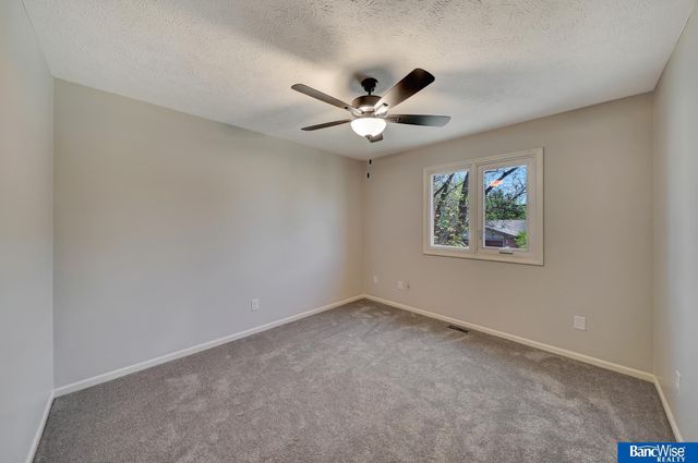 2306 S 72nd Street, Lincoln, NE 68506