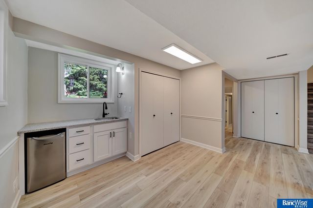 2306 S 72nd Street, Lincoln, NE 68506