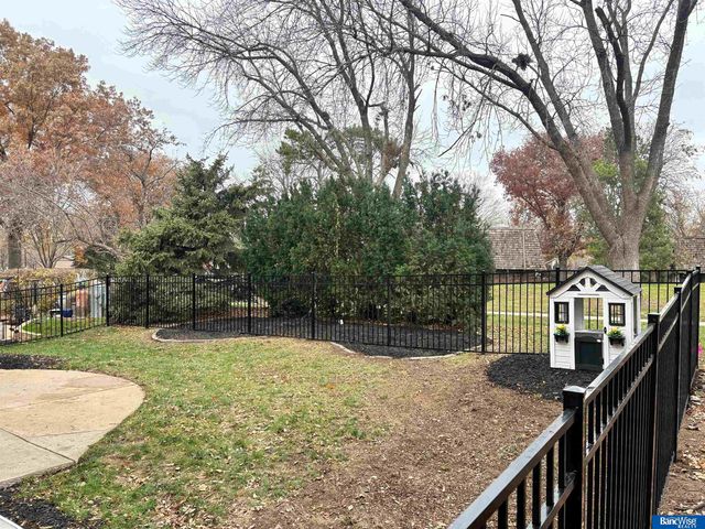 2306 S 72nd Street, Lincoln, NE 68506