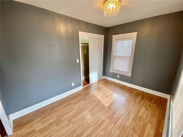 11424 E 17th Street S, Independence, MO 64052