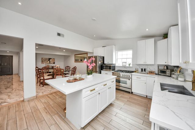 220 Styers Street, Houston, TX 77022