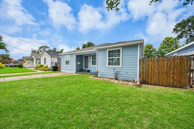 220 Styers Street, Houston, TX 77022