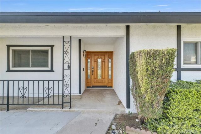 16341 Holly, Fontana, CA 92335