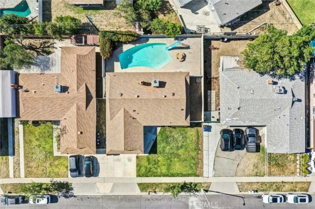 16341 Holly, Fontana, CA 92335