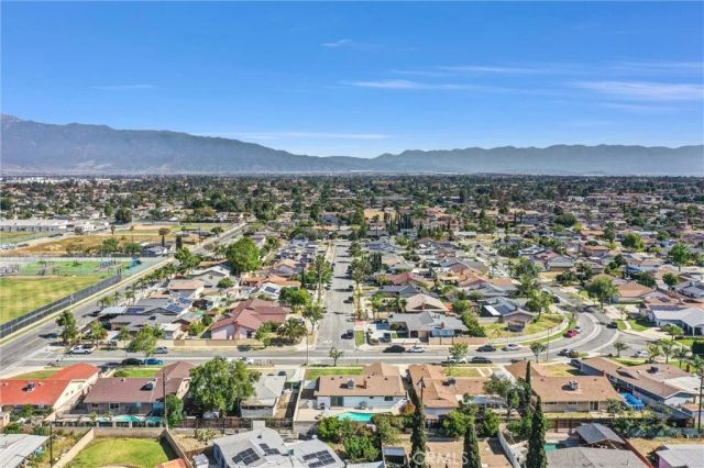 16341 Holly, Fontana, CA 92335