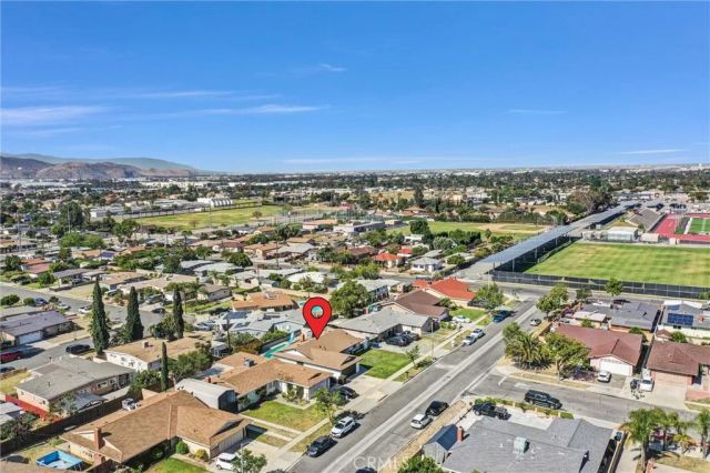 16341 Holly, Fontana, CA 92335