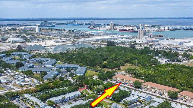 208 Tin Roof Avenue, Cape Canaveral, FL 32920