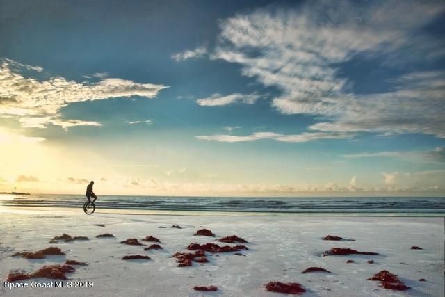 208 Tin Roof Avenue, Cape Canaveral, FL 32920