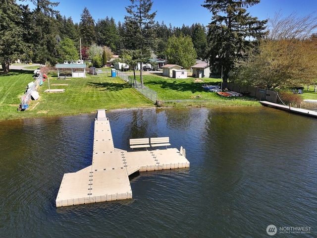 6459 Lake Shore Drive, Clinton, WA 98236