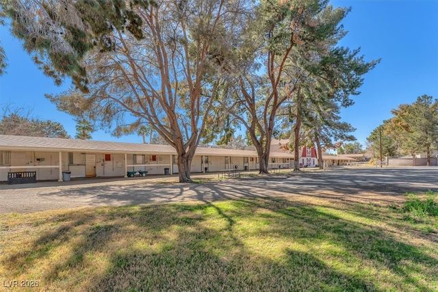 2868 Vista Del Sol Avenue, Las Vegas, NV 89120